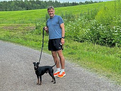Eirik and Elmo ready for a run
