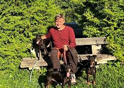 Eirik with Boss, Bandit and Elmo, Sept-2025